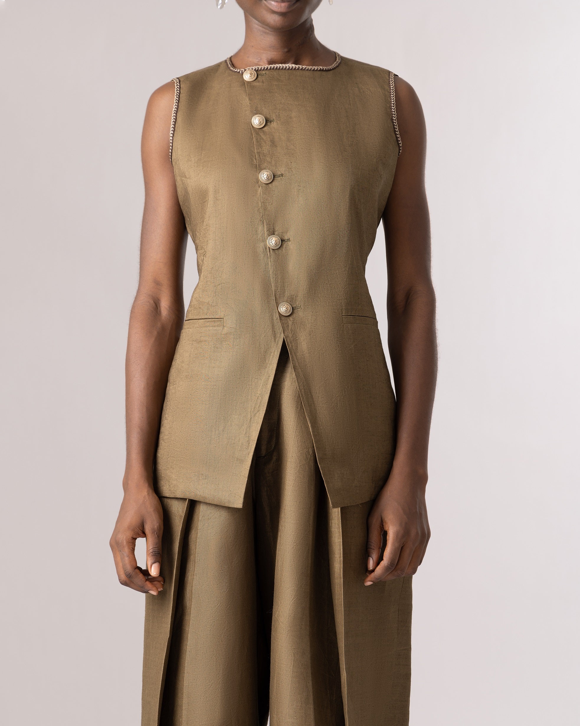 Roga Nomad Knit Linen Set