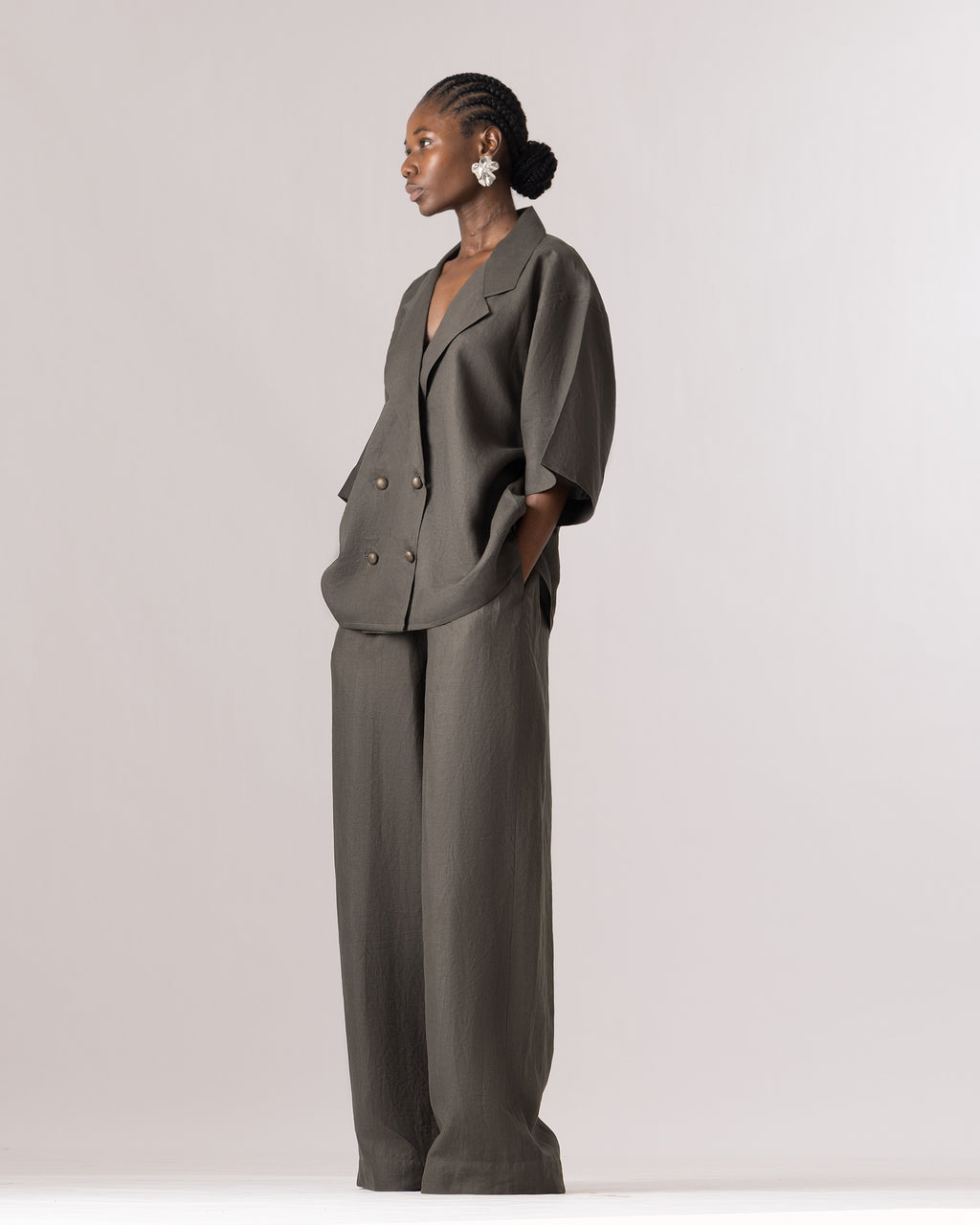 Roga Sovereign Linen Set
