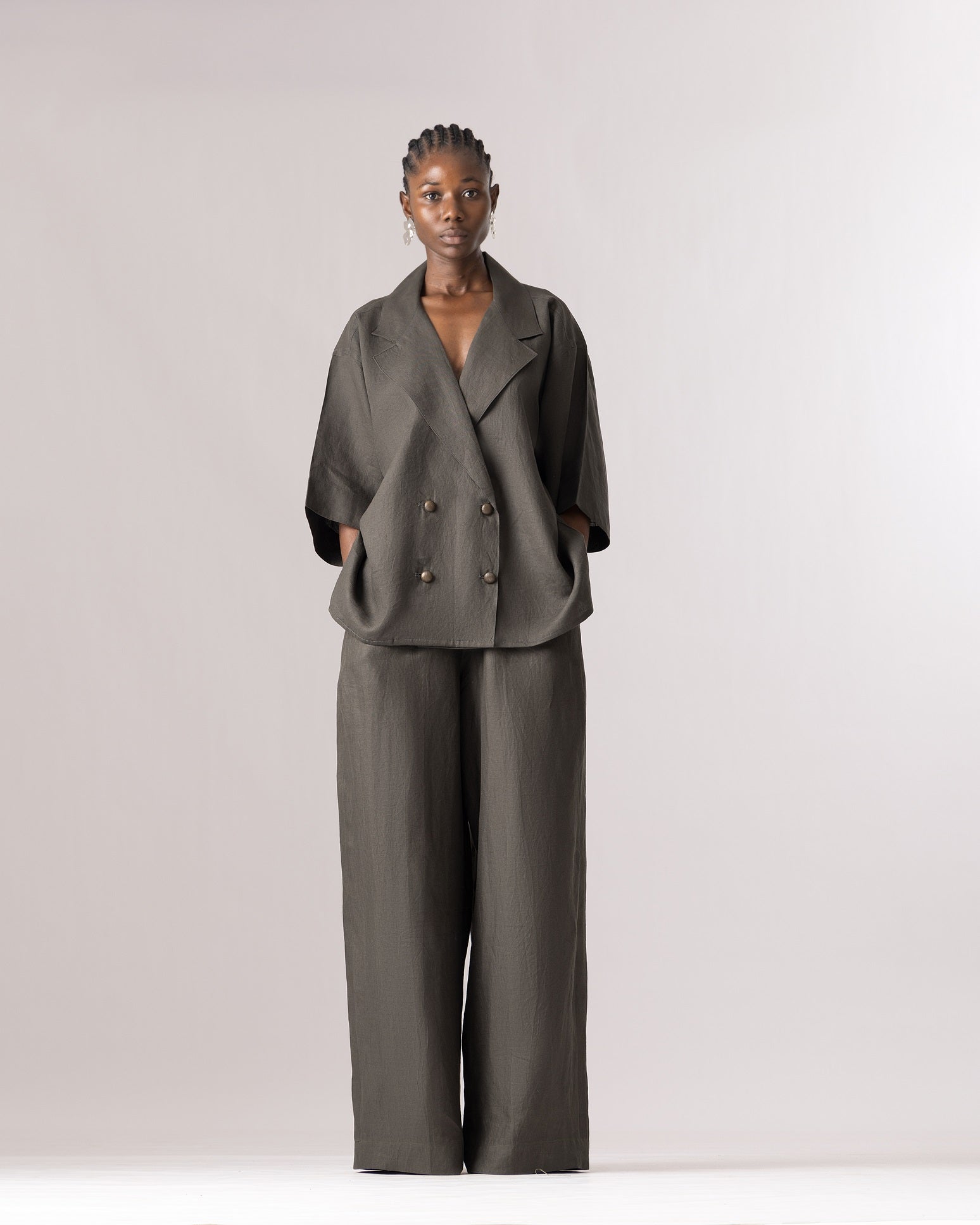 Roga Sovereign Linen Set